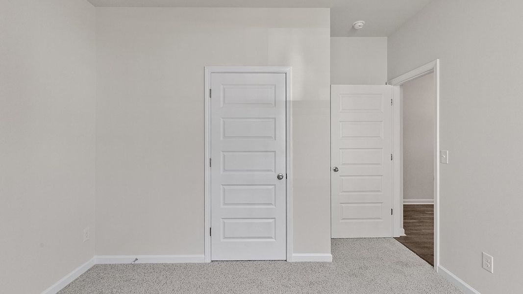 Representative unfurnished interior of a home built from the Celia by D.R. Horton in Teamon Pointe, Griffin (Image 26).