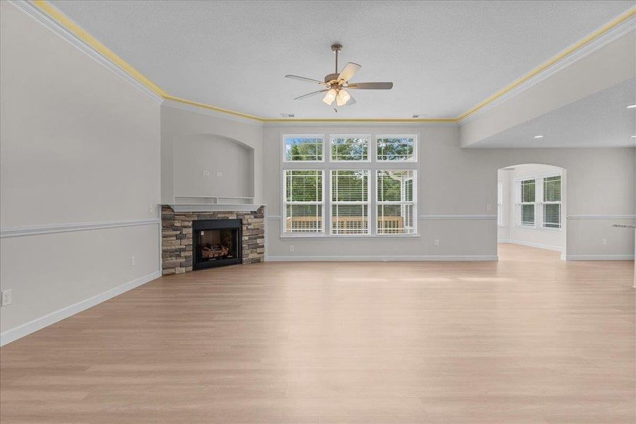 Spacious, unfurnished interior of a new home in Fall Creek, Inman (Image 11).