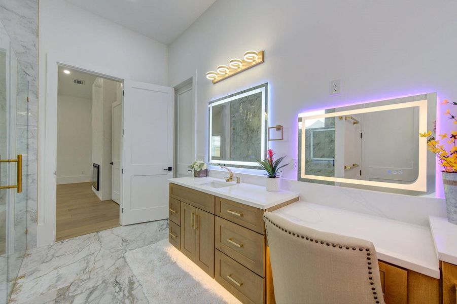 Furnished interior view inside a new home in , Houston (Image 38). Furnished interior view inside a new home in , Houston (Image 38).