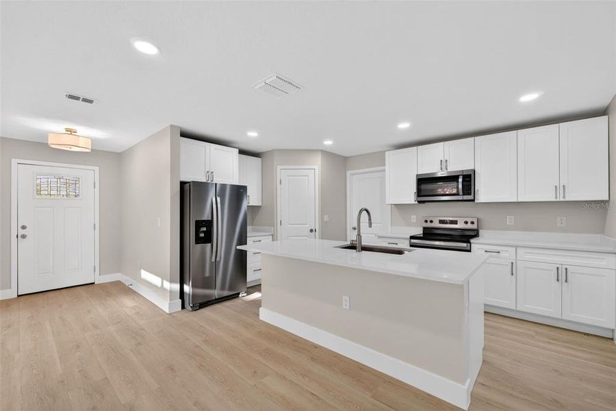 Furnished interior view inside a new home in , Orlando (Image 16).