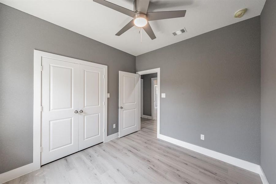 Spacious, unfurnished interior of a new home in , Hillsboro (Image 36).