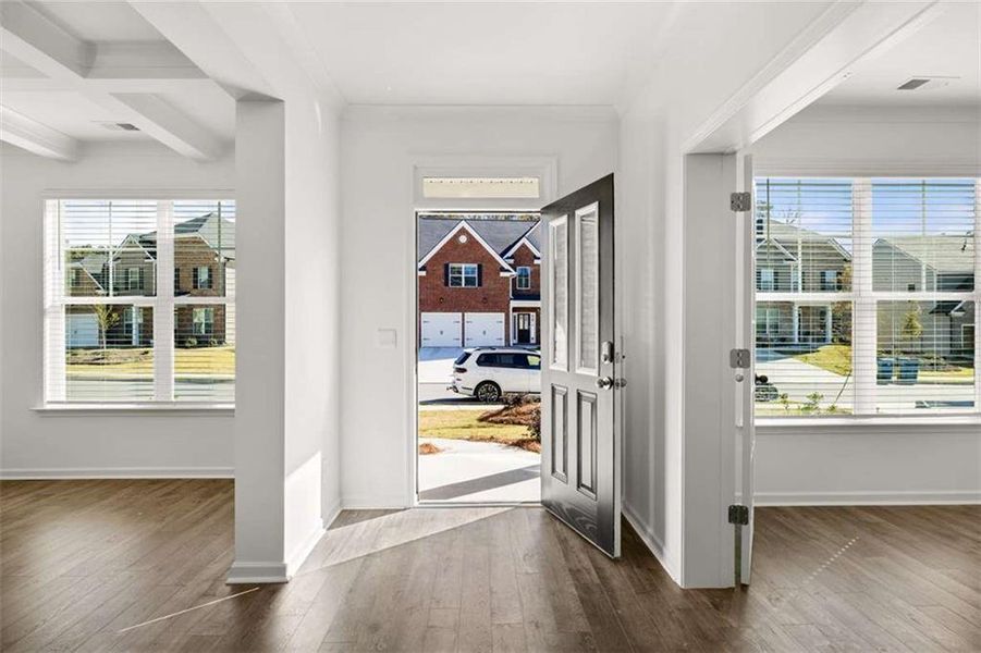 Spacious, unfurnished interior of a new home in Water Oak Estates, Lawrenceville (Image 29).