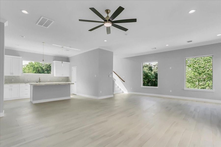 Image 13 of a home in . Image 13 of a home in .