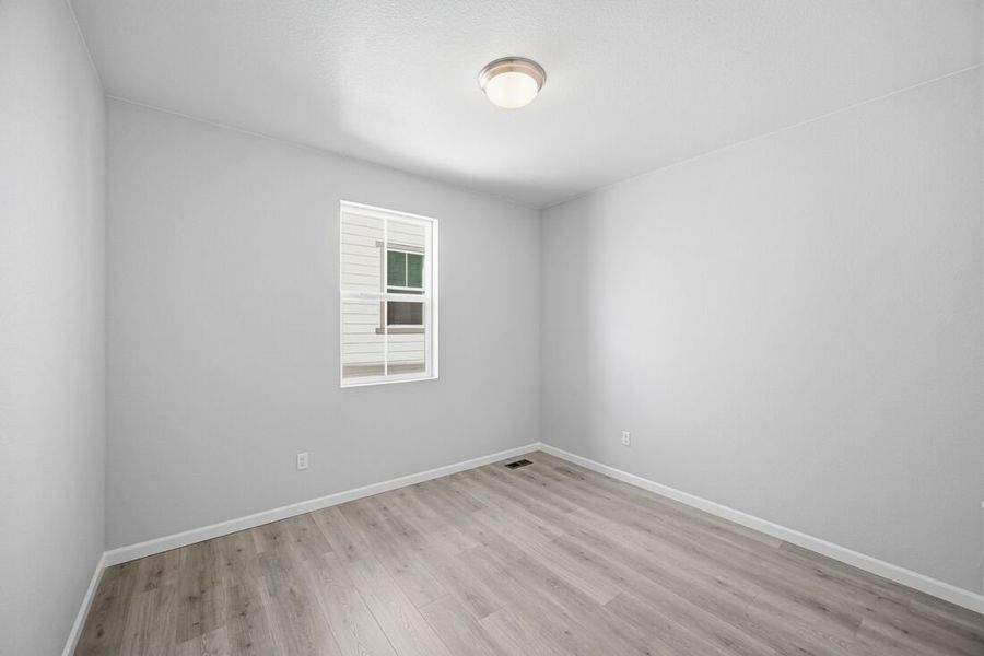 Spacious, unfurnished interior of a new home in Macanta, Castle Rock (Image 12).