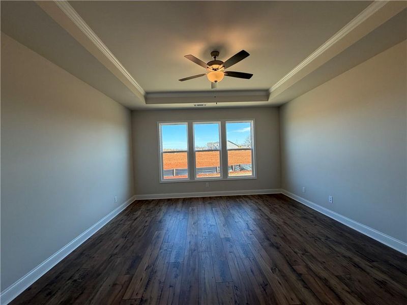 Spacious, unfurnished interior of a new home in , Jefferson (Image 36).