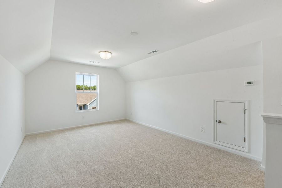 Spacious, unfurnished interior of a new home in Edgewater - The Cottages, Lancaster (Image 24).