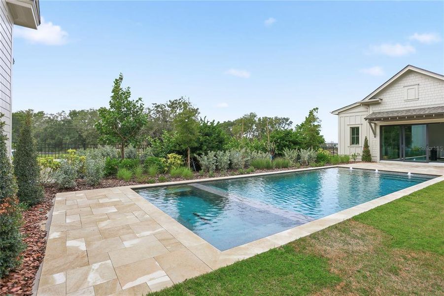 Exterior details and patio area of a home in , Oakland (Image 4).