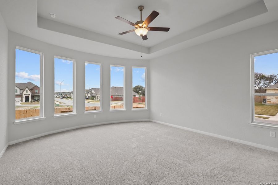 Spacious, unfurnished interior of a new home in Buffalo Crossing, Cibolo (Image 26).