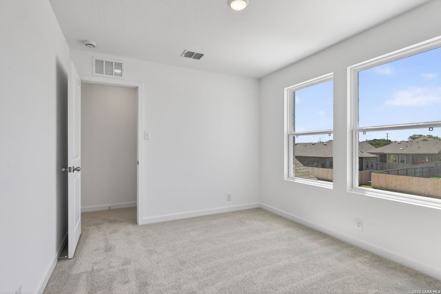 Spacious, unfurnished interior of a new home in Saddlebrook Ranch, Schertz (Image 19).