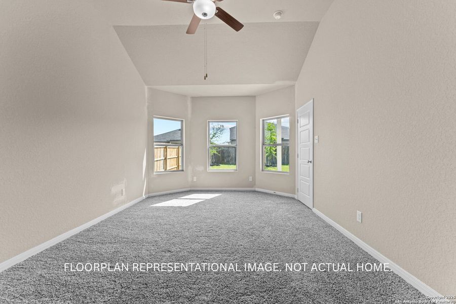 Spacious, unfurnished interior of a new home in , San Antonio (Image 14).