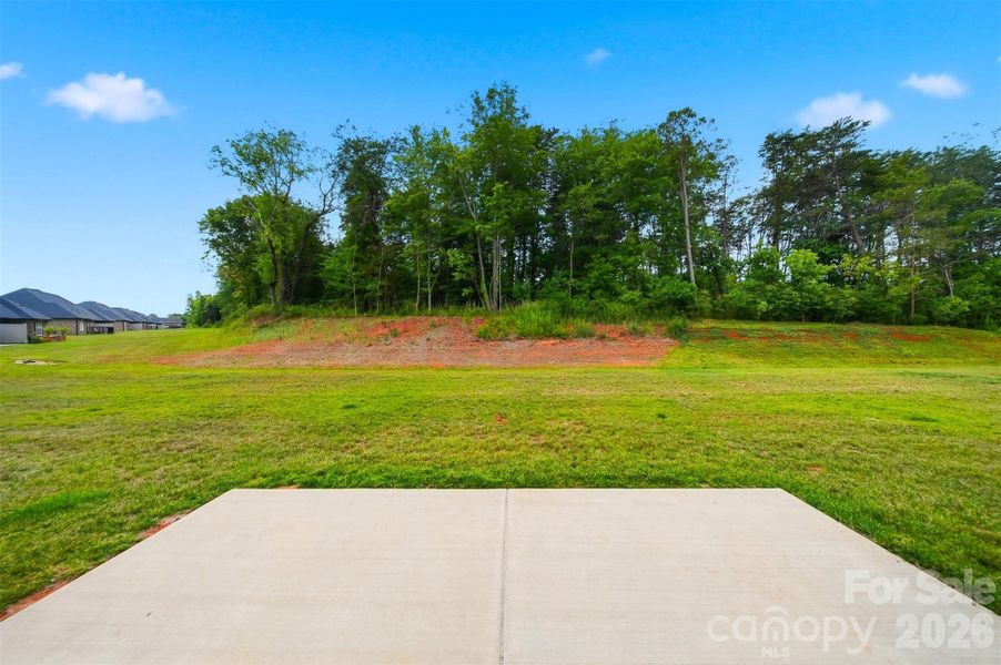 Natural landscape and outdoor views near  in Hickory (Image 25).