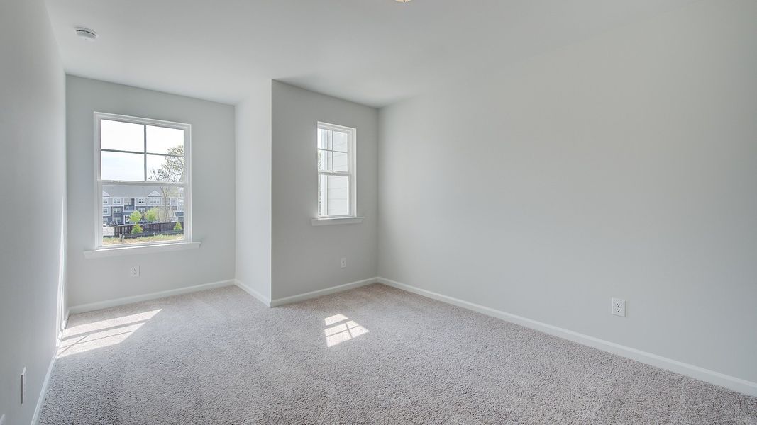 Spacious, unfurnished interior of a new home in Langley Overlook, Loganville (Image 19).