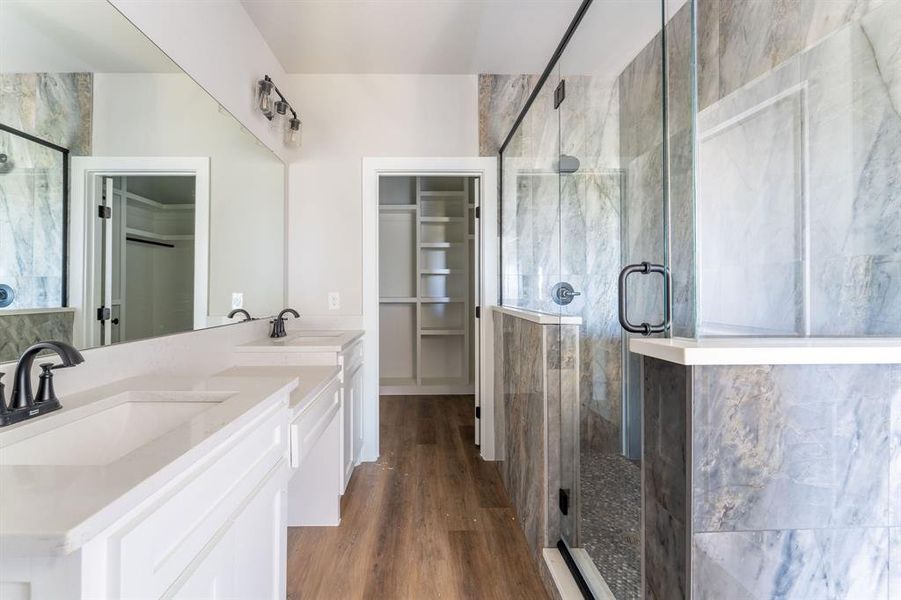 Furnished interior view inside a new home in , Rio Vista (Image 4).