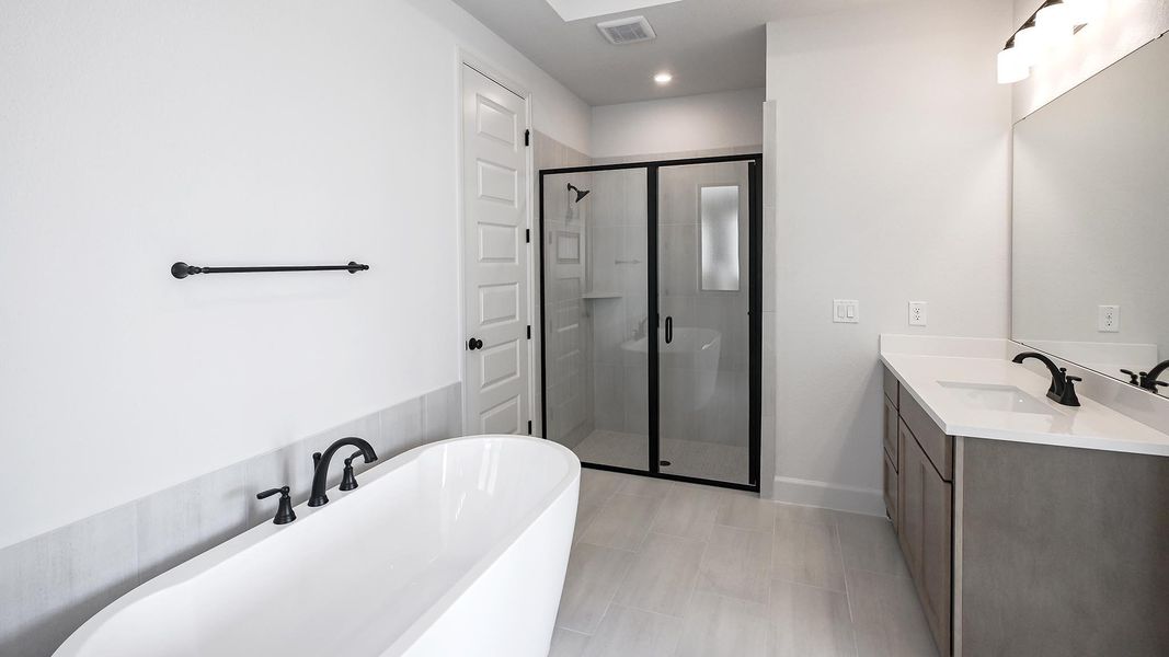 Furnished interior view inside a new home in Juniper Springs, Lockhart (Image 8).