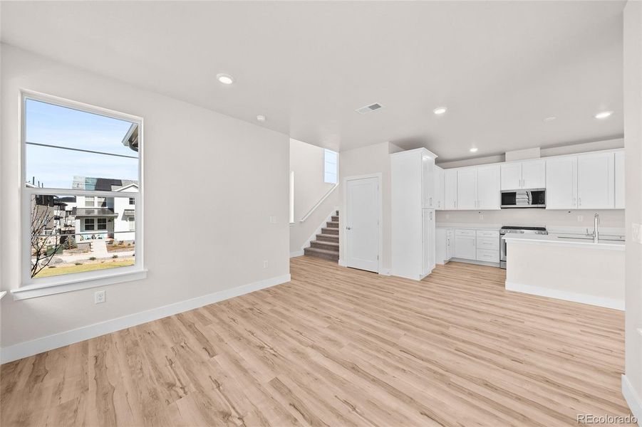Spacious, unfurnished interior of a new home in , Littleton (Image 22).
