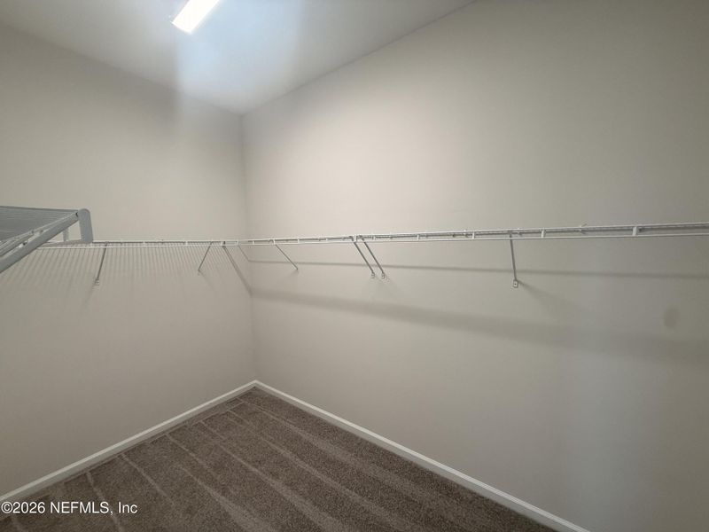 Spacious, unfurnished interior of a new home in , Fernandina Beach (Image 13).