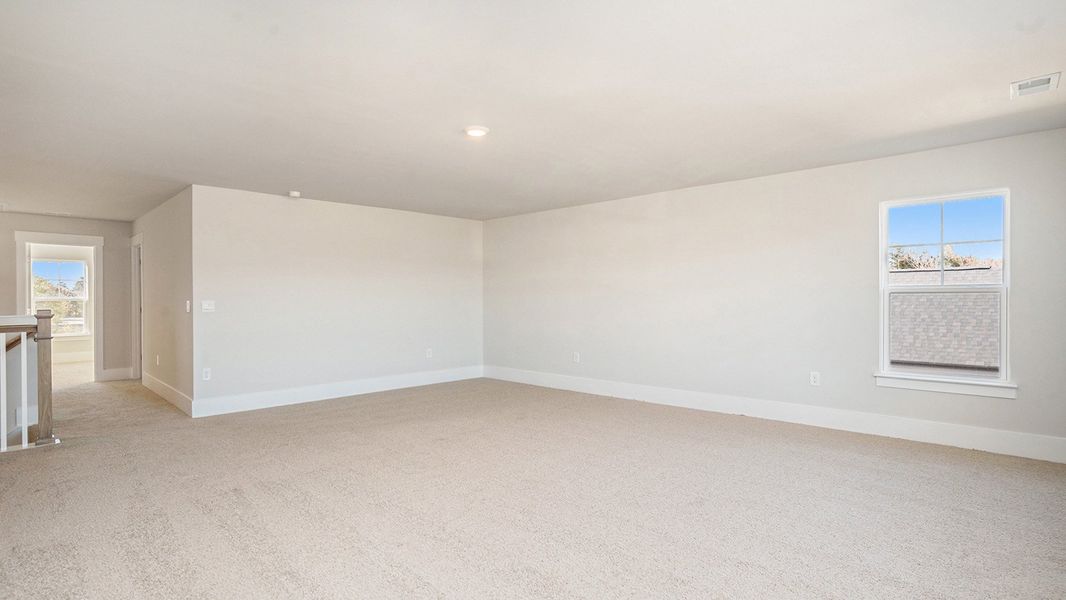 Spacious, unfurnished interior of a new home in Shell Pointe, Gilbert (Image 20).