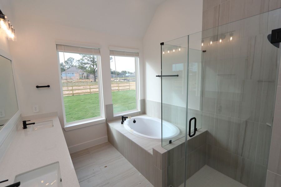 Owner's Bathroom Owner's Bathroom