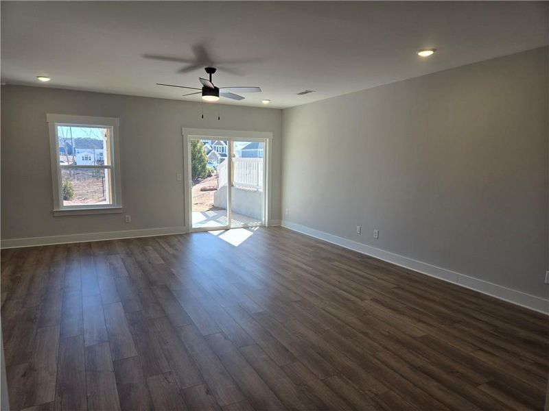 Spacious, unfurnished interior of a new home in Twin Lakes, Hoschton (Image 20). Spacious, unfurnished interior of a new home in Twin Lakes, Hoschton (Image 20).