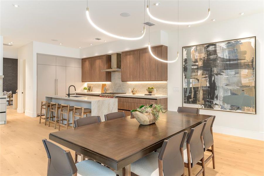 Furnished interior view inside a new home in , Dallas (Image 5).