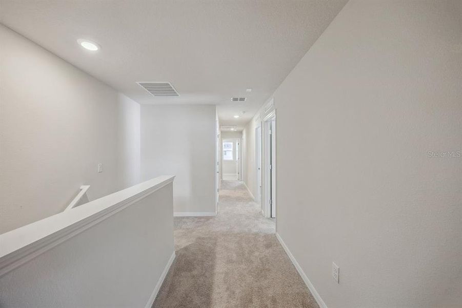 Spacious, unfurnished interior of a new home in , Winter Garden (Image 18).