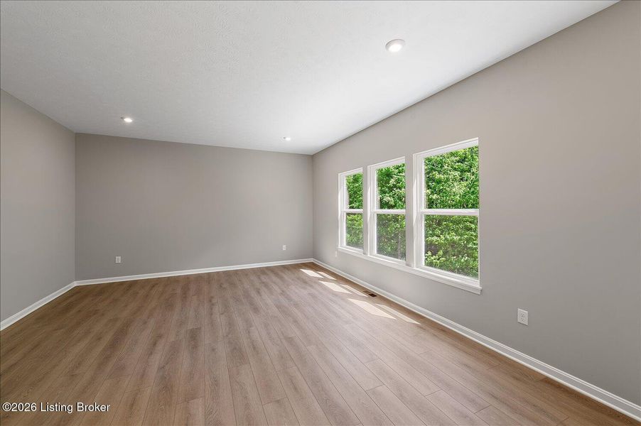 Spacious, unfurnished interior of a new home in Bridle Run, Louisville (Image 13). Spacious, unfurnished interior of a new home in Bridle Run, Louisville (Image 13).