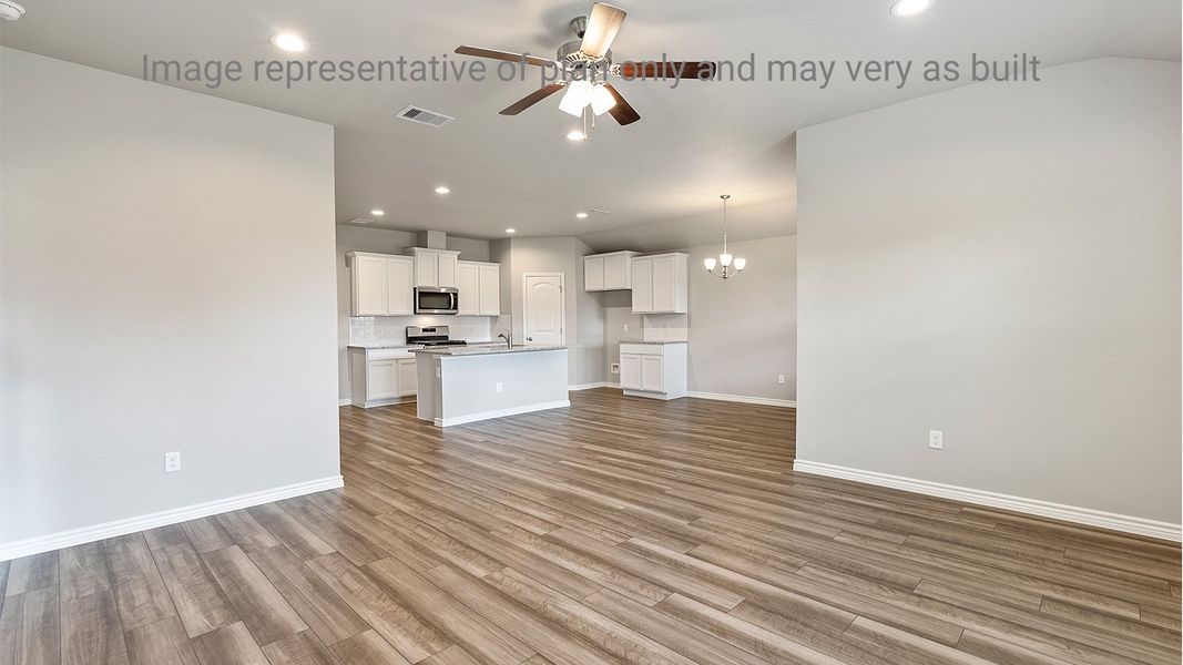 Spacious, unfurnished interior of a new home in King's Landing, Corpus Christi (Image 13).