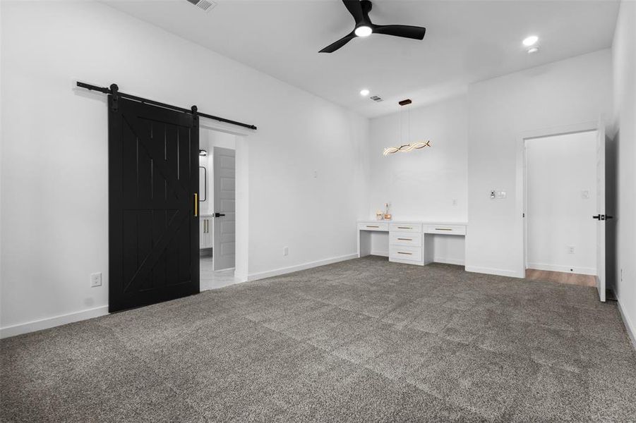 Spacious, unfurnished interior of a new home in , Quinlan (Image 27).