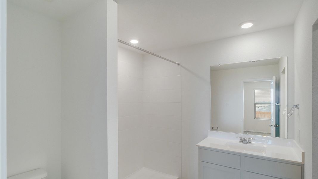 Image 18 representing the The Estero by D.R. Horton in Watermill, Uhland, TX.