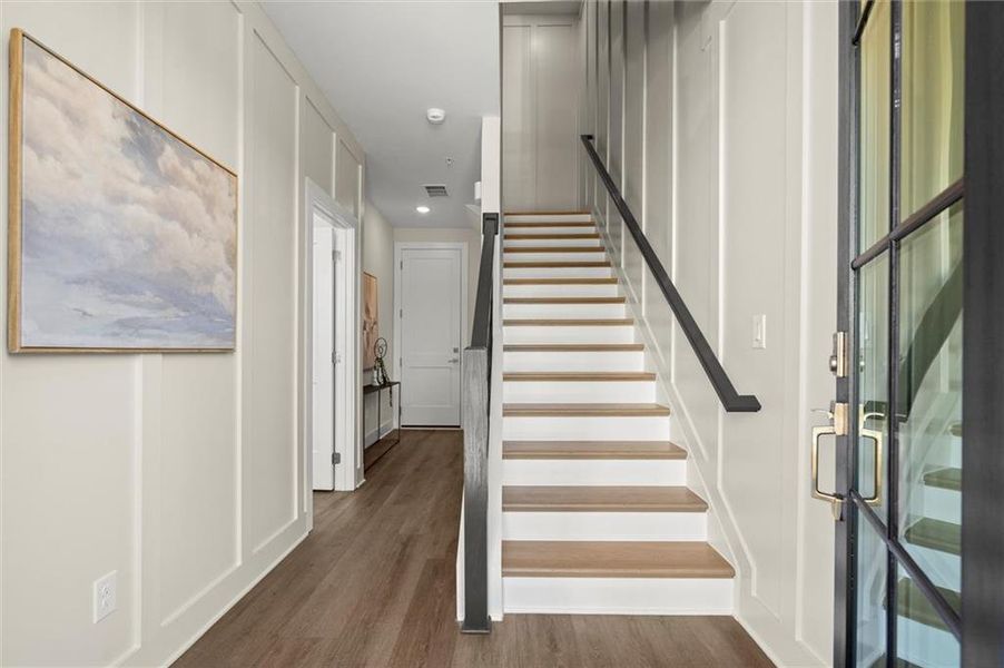 Spacious, unfurnished interior of a new home in , Alpharetta (Image 23). Spacious, unfurnished interior of a new home in , Alpharetta (Image 23).