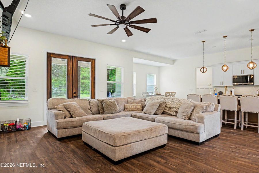 Furnished interior view inside a new home in , Callahan (Image 19).