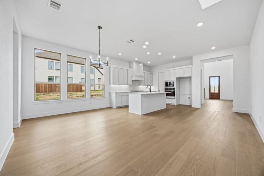 Spacious, unfurnished interior of a new home in Uptown Celina, Celina (Image 19).