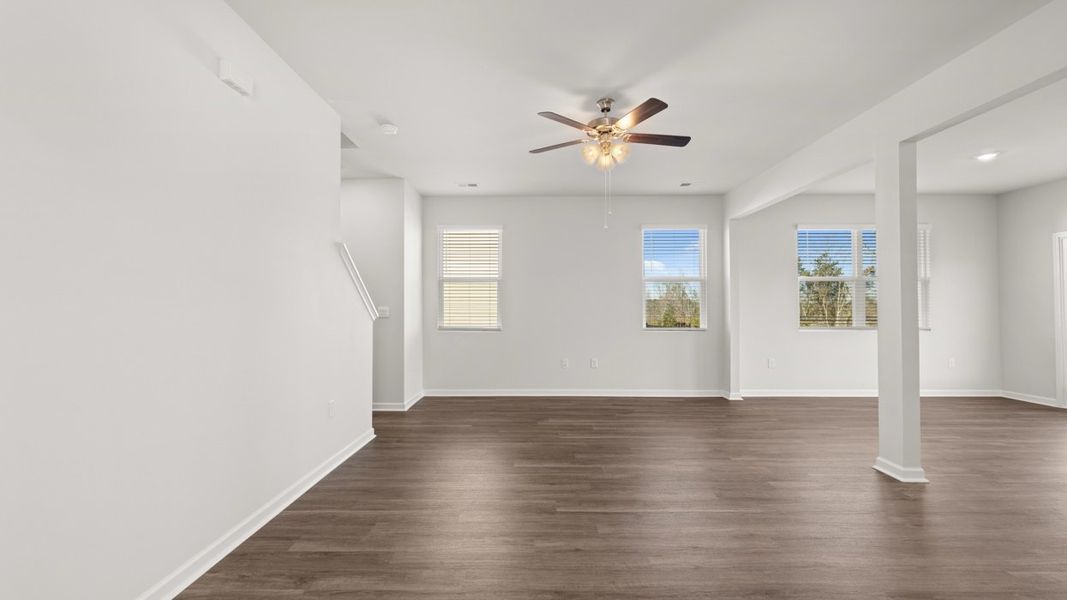 Spacious, unfurnished interior of a new home in The Abbey at Trolley Run Station, Aiken (Image 16).
