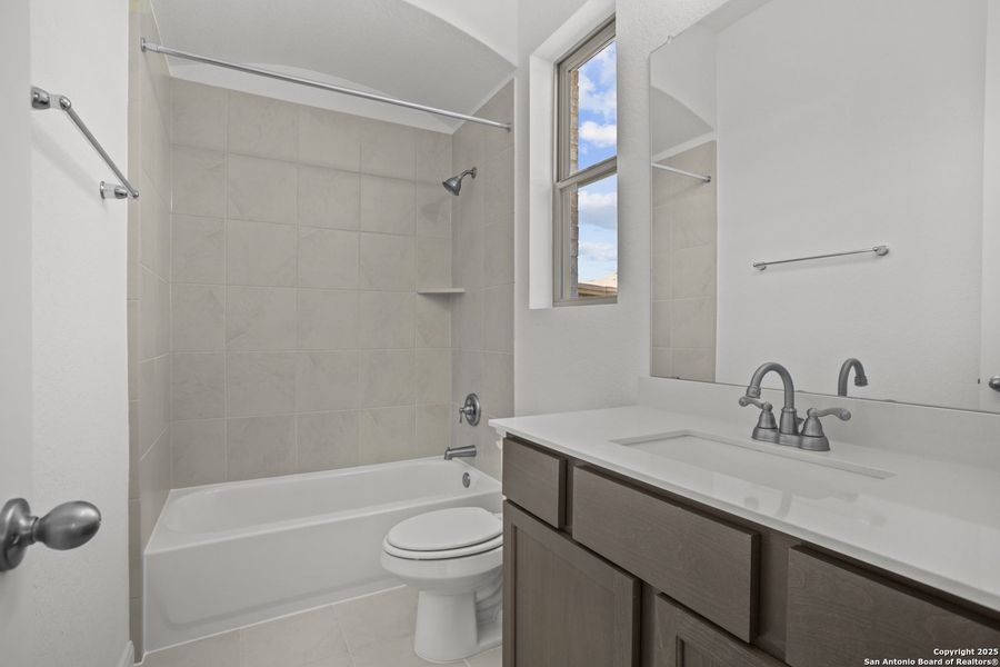 Furnished interior view inside a new home in Stillwater Ranch, San Antonio (Image 5). Furnished interior view inside a new home in Stillwater Ranch, San Antonio (Image 5).