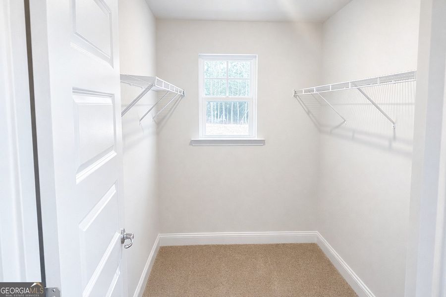 Spacious, unfurnished interior of a new home in Canterbury Villas, Carrollton (Image 19).