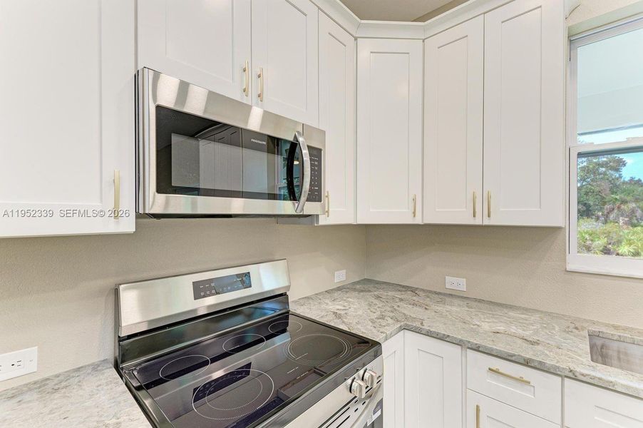 Furnished interior view inside a new home in , North Port (Image 6).