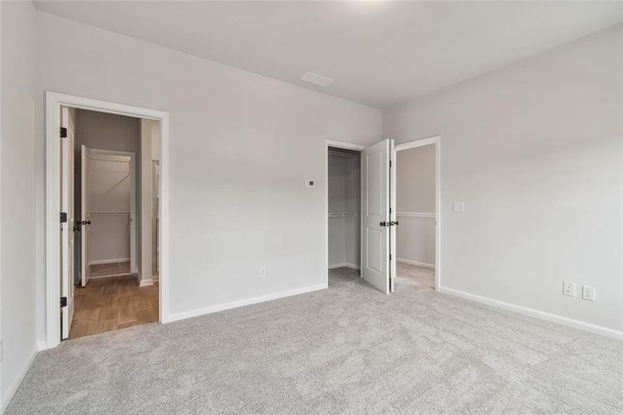 Spacious, unfurnished interior of a new home in , Cleveland (Image 16).