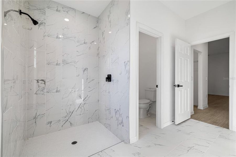 Image 36 of a home in .