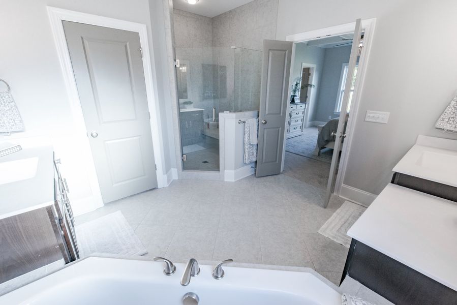Representative furnished interior of a home built from the Helmsley by Bill Clark Homes in Sidbury Landing, Wilmington (Image 18).