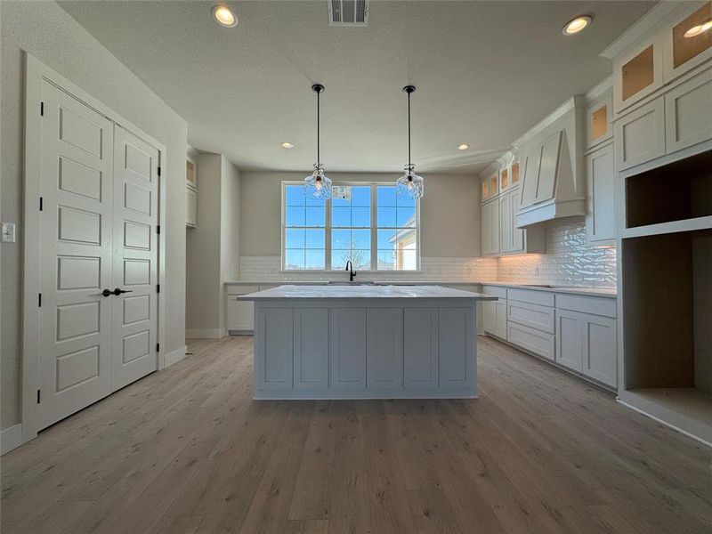 Furnished interior view inside a new home in Coyote Crossing, Godley (Image 7).