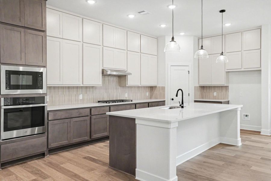 Furnished interior view inside a new home in Rose Hill Estates, Willis (Image 5).