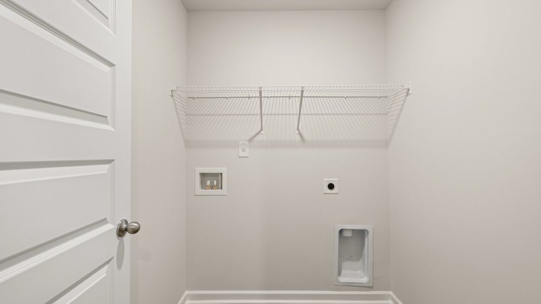 Representative unfurnished interior of a home built from the ANSLEY Express by D.R. Horton in WillowBrook, Winder (Image 30).