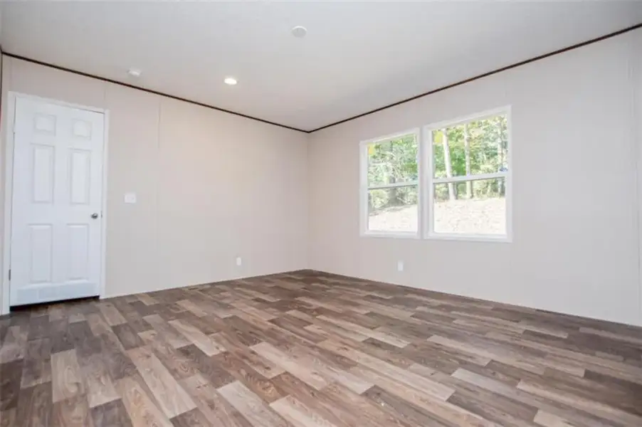 Spacious, unfurnished interior of a new home in , Bremen (Image 54). Spacious, unfurnished interior of a new home in , Bremen (Image 54).