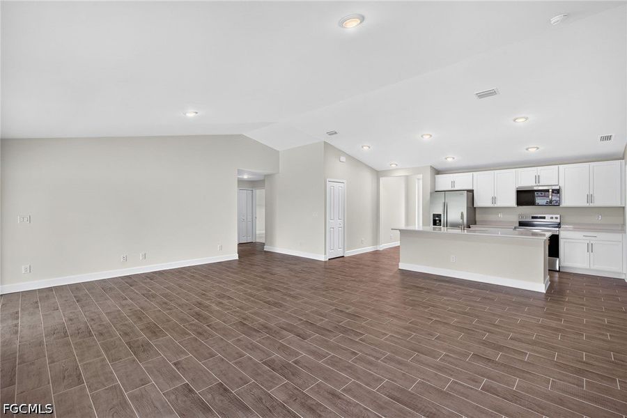 Spacious, unfurnished interior of a new home in Cape Coral, Cape Coral (Image 17). Spacious, unfurnished interior of a new home in Cape Coral, Cape Coral (Image 17).