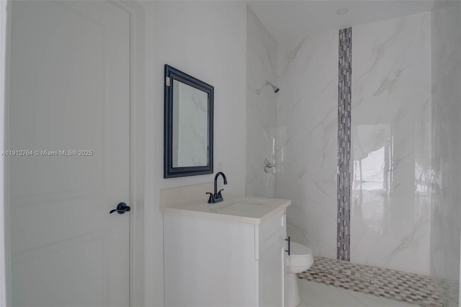 Image 15 of a home in .