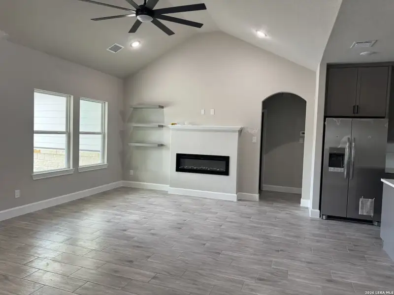 Spacious, unfurnished interior of a new home in , Spring Branch (Image 15).