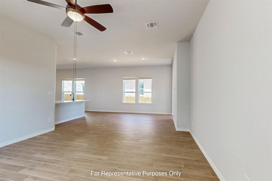 Spacious, unfurnished interior of a new home in Heritage, Dripping Springs (Image 25). Spacious, unfurnished interior of a new home in Heritage, Dripping Springs (Image 25).