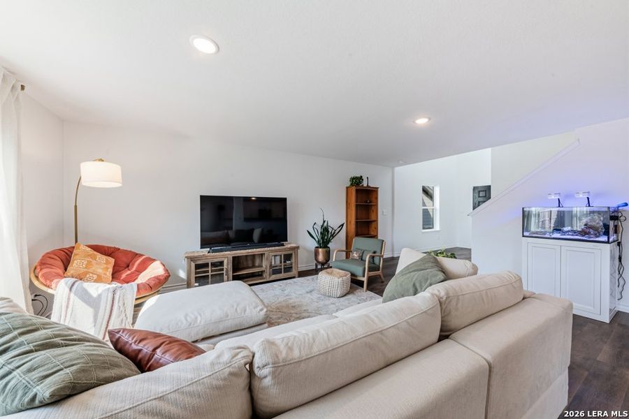 Furnished interior view inside a new home in Cinco Lakes, San Antonio (Image 32).