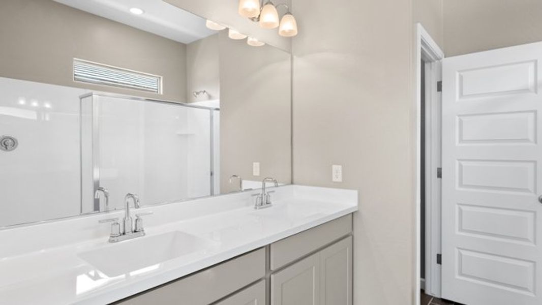 Furnished interior view inside a new home in Apache Farms, Buckeye (Image 9).