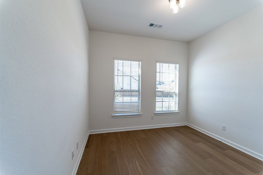 Spacious, unfurnished interior of a new home in Sonoma Verde, Rockwall (Image 20). Spacious, unfurnished interior of a new home in Sonoma Verde, Rockwall (Image 20).